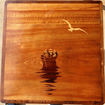 Emilé Gallé marquetry side table, ca. 1900 - Furniture