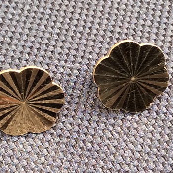 Gold earrings - Fine Jewelry