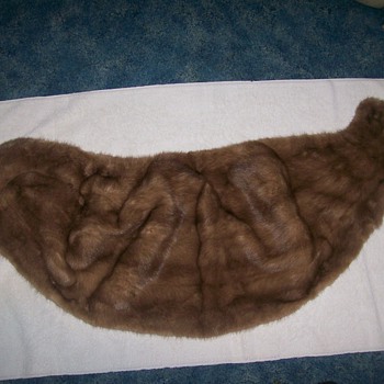 Mink stole Blums Vogue Chicago