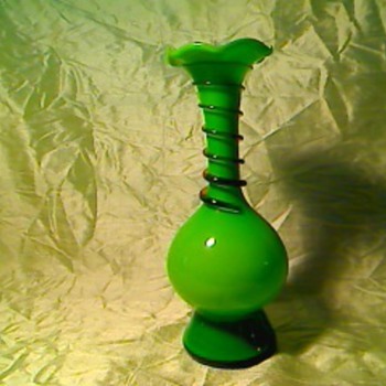 Green glass vase - Art Glass