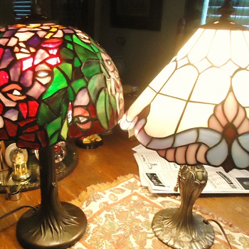 Mystery solved HEYCO lamps, or bases, probably not shades - Lamps