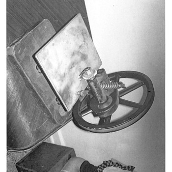 Vintage Fabric Cutter