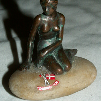 Vintage Mermaid On Rock ~ København (Copenhagen), Denmark - Figurines