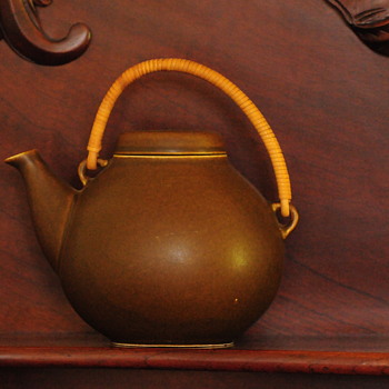 Arabia of Finland Teapot - Pottery