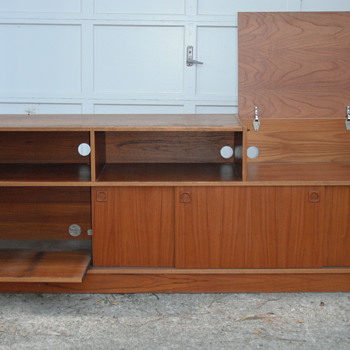 Danish Entertainment Center (unmarked)