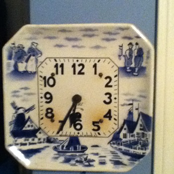 Delft China pendulium wind up clock