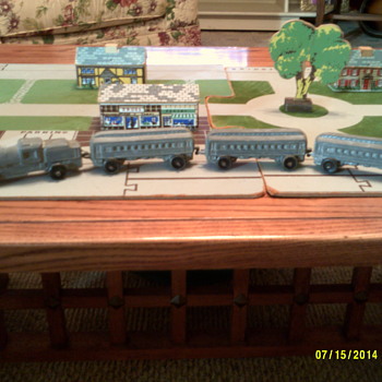 Keystone Train and Village set - Model Trains