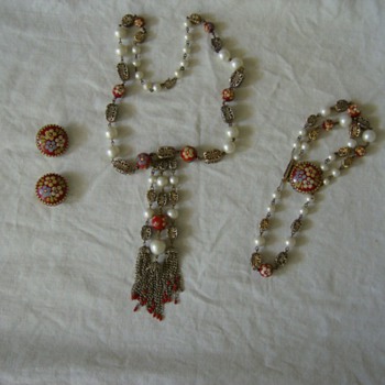 Hobe jewelry set vintage