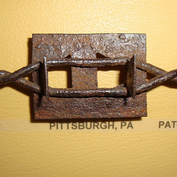 BARBED WIRE WARNING PLATE - Tools and Hardware