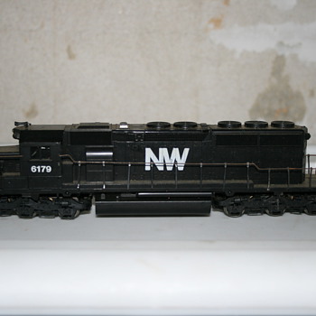 HO Scale Train Engine