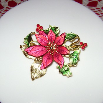 Christmas Poinsettia Pins - Costume Jewelry
