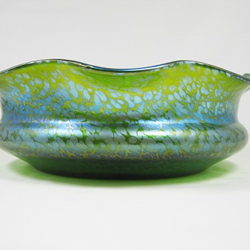 Loetz Crete Papillon Art deco era Glass Bowl ca. 1920's - Art Glass