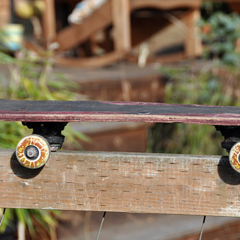 Very old skateboard made of laminated wood - Outdoor Sports