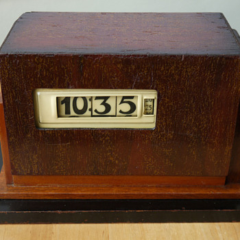 Lawson Model No. 24  - Clocks
