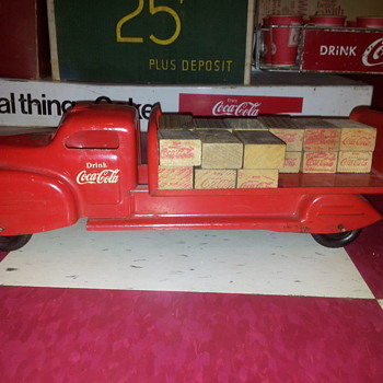 Lincoln Coke Truck - Coca-Cola