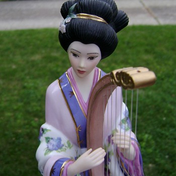 Harp Princess by Lena Liu & The Danbury Mint - Figurines