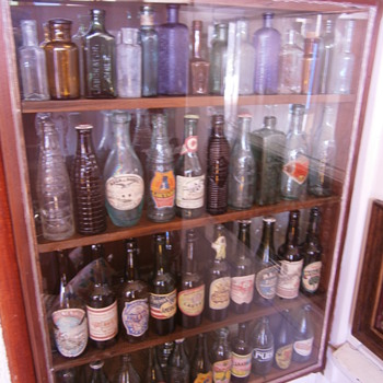 Showcases and color - Bottles