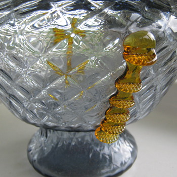 KRALIK QUILTED - DIAMOND VASE - Art Glass