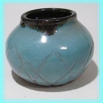 Vintage Pottery -- ISABEL 1957 - Pottery