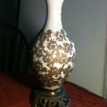 Vintage velvet appliqued lamp - Lamps