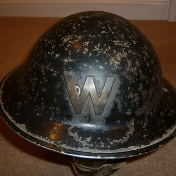 British WW11 Wardens helmet - Military and Wartime