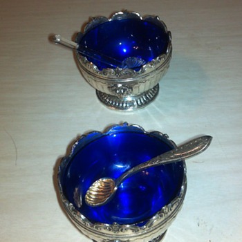 Beautiful pair of Salts I think there called?