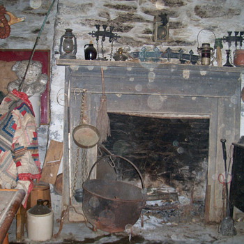 1820 fire place with pull out kettle and cook stuff - Kitchen