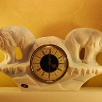Jema Holland (469) Double Polar Bear Mantle Clok - Clocks