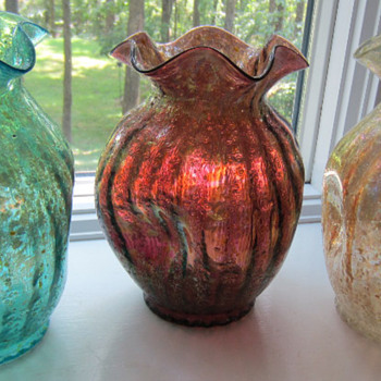 Dugan Vase in Three Colors - Art Glass