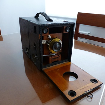 Bulls-Eye No 4 Kodak Camera - Cameras