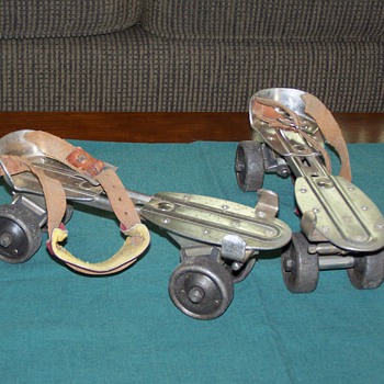 1950's/60's Chicago Skate Co. Steel Roller Skates - Outdoor Sports