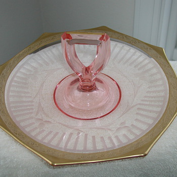 We Think This Is A Depression Glass Sandwitch Plate - Art Glass