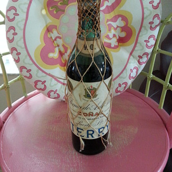 Spanish Conac Bottle (from World War II)???