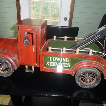 Towing Services Truck 29"long, and 13"high - Model Cars