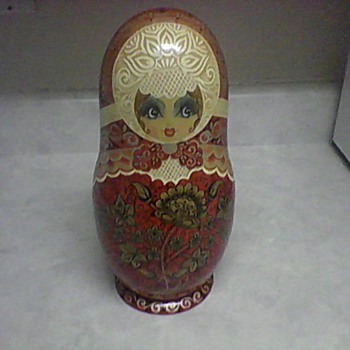 RUSSIAN MATRYOSHKA DOLLS