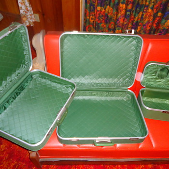 vintage luggage 