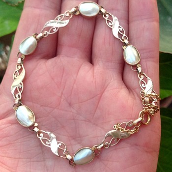 Murrle Bennett 9ct Gold and Blister Pearl Bracelet. - Art Nouveau