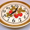 Vintage Seth Thomas Strawberry Plate Wall Clock