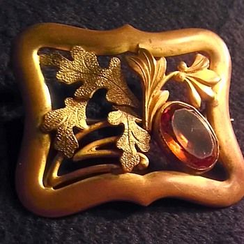 Art nouveau/Deco? brass and amber glass sash pin - Art Nouveau