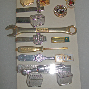 Pins cuff links and tie tacks - Classic Cars