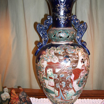 Great Grandmothers Vase - Asian