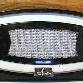 1952 Sparton Model 230 Radio