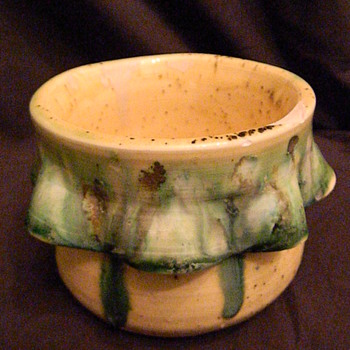 Early Vase? Bowl? What is it? - Art Pottery