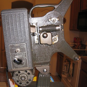 Keystone CC-8 8 mm projector - Cameras