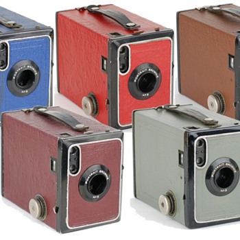Kodak No 2 Brownie portrait camera - Cameras