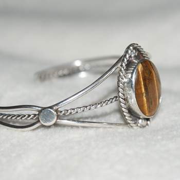 Mexican Sterling Bangle Marked JEG - Fine Jewelry