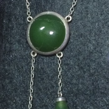Arts and Crafts silver nephrite jade pendant. - Fine Jewelry