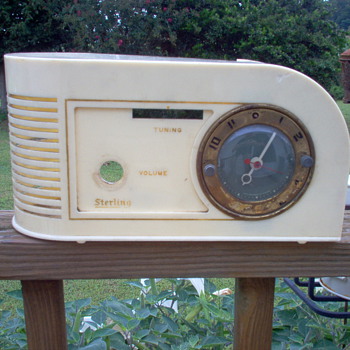 UNKNOWN STERLING - Radios