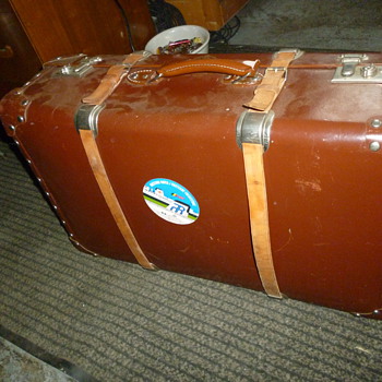 suitcase found at garage sale