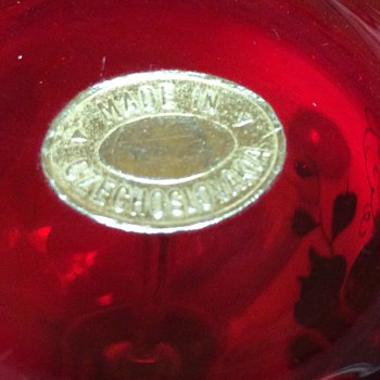 Brilliant red Czech set - Art Glass